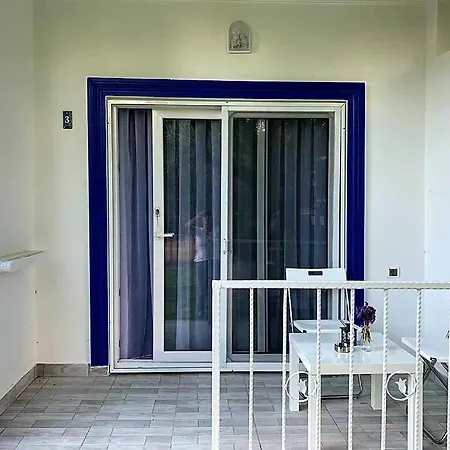 Sans Aparthotel *