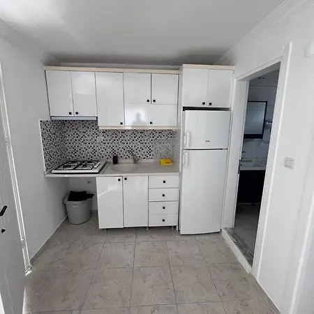 Sans Aparthotel *